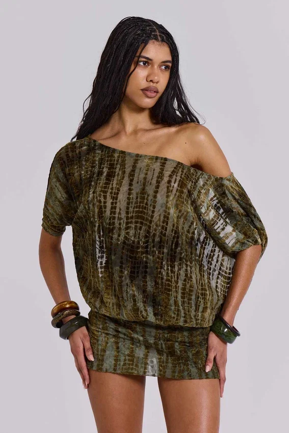 Minivestido sin espalda «Ophidian» en devoré con estampado de cocodrilo