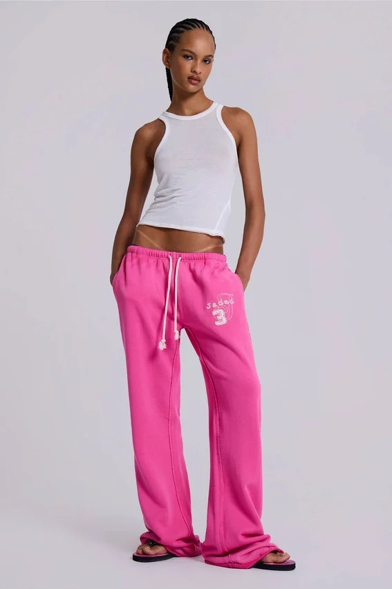 Pantalón jogger holgado de corte acampanado Cleo en rosa