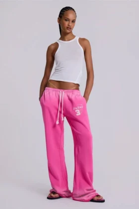 Pantalón jogger holgado de corte acampanado Cleo en rosa