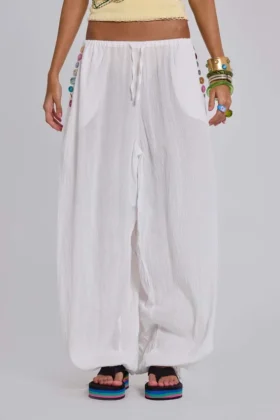 Pantalones abullonados con botones «Livara»