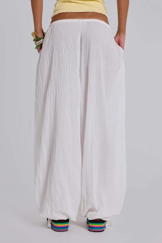 Pantalones abullonados con botones «Livara»