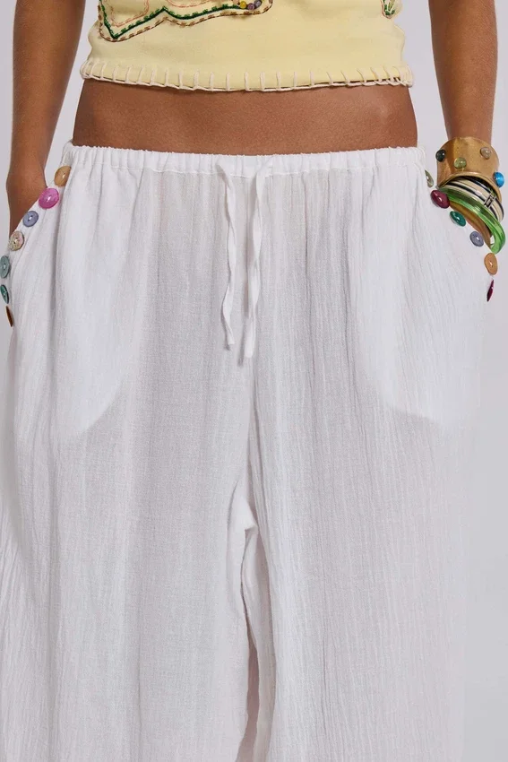 Pantalones abullonados con botones «Livara»