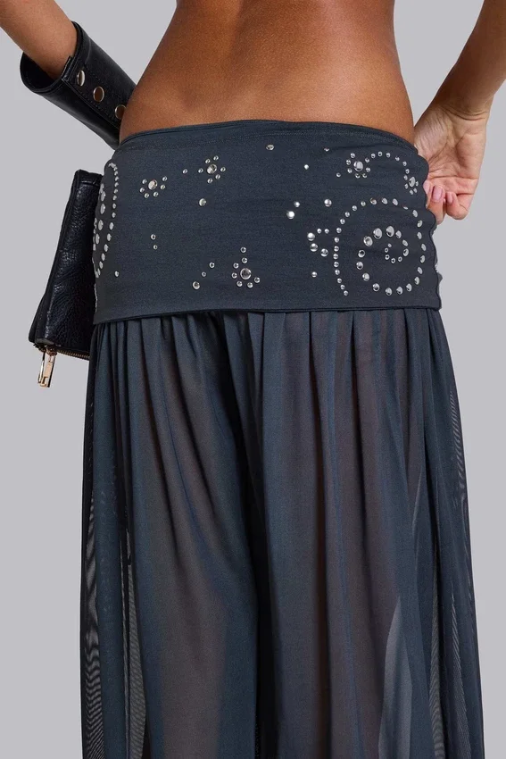 Pantalones abullonados con solapa y tachuelas «Pelagia»