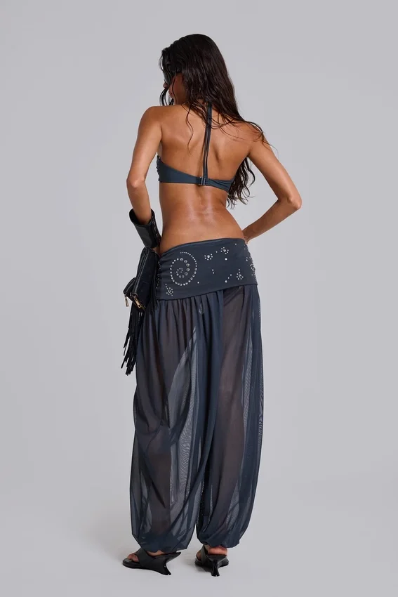 Pantalones abullonados con solapa y tachuelas «Pelagia»