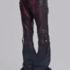 Pantalones bootcut «Drift» de imitación de piel con tachuelas en color burdeos