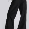 Pantalones cargo «Corvi» con tachuelas