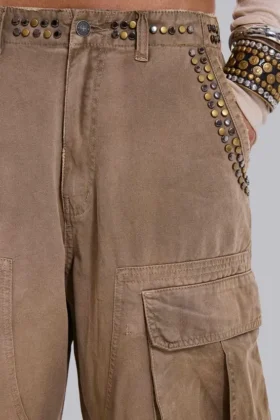 Pantalones cargo de carpintero con tachuelas