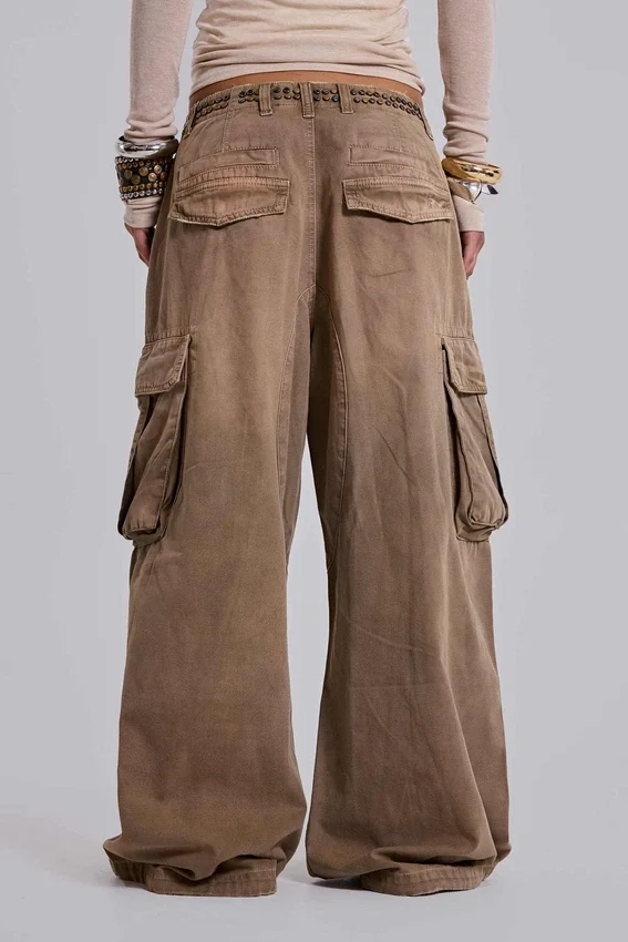 Pantalones cargo de carpintero con tachuelas