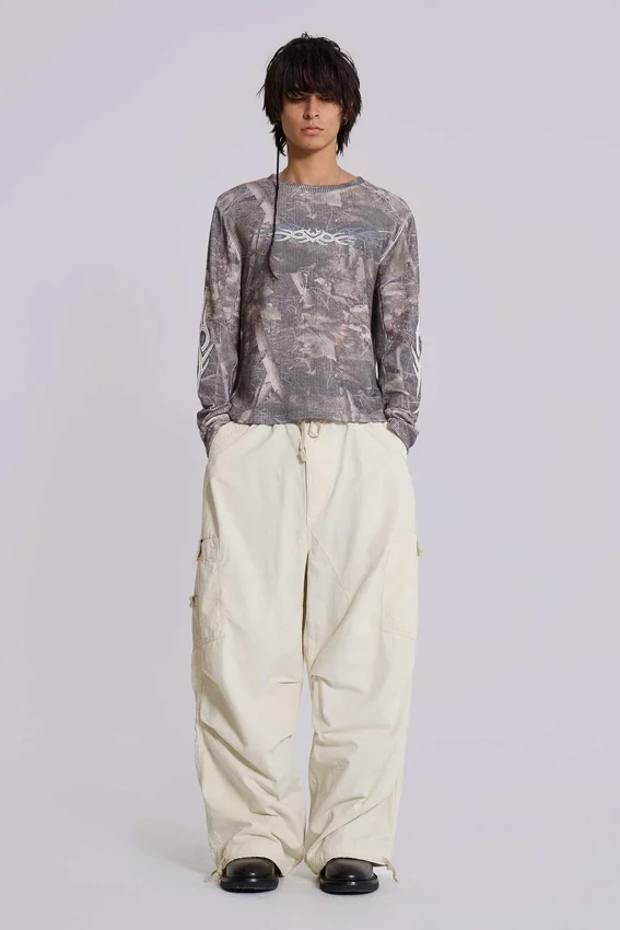 Pantalones cargo «Parachute» en color crudo