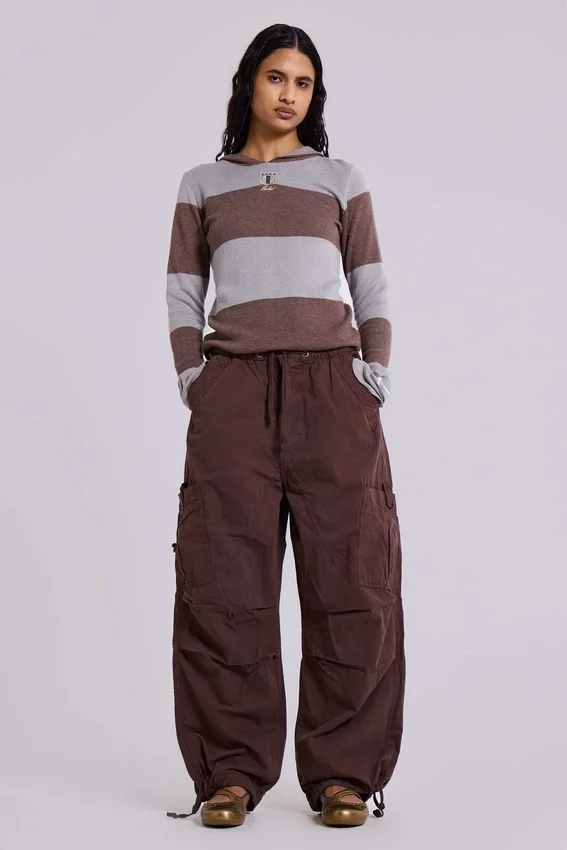 Pantalones cargo «Parachute» marrones