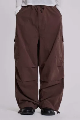 Pantalones cargo «Parachute» marrones