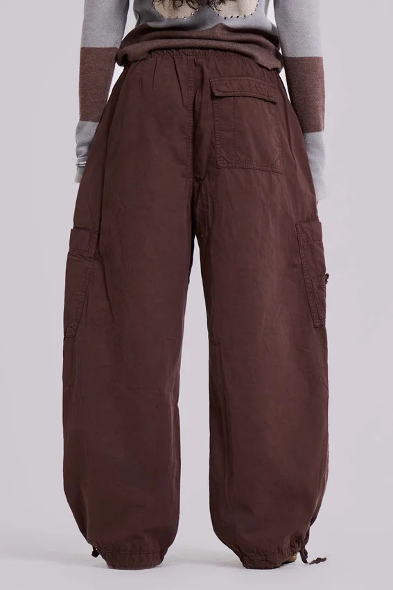 Pantalones cargo «Parachute» marrones