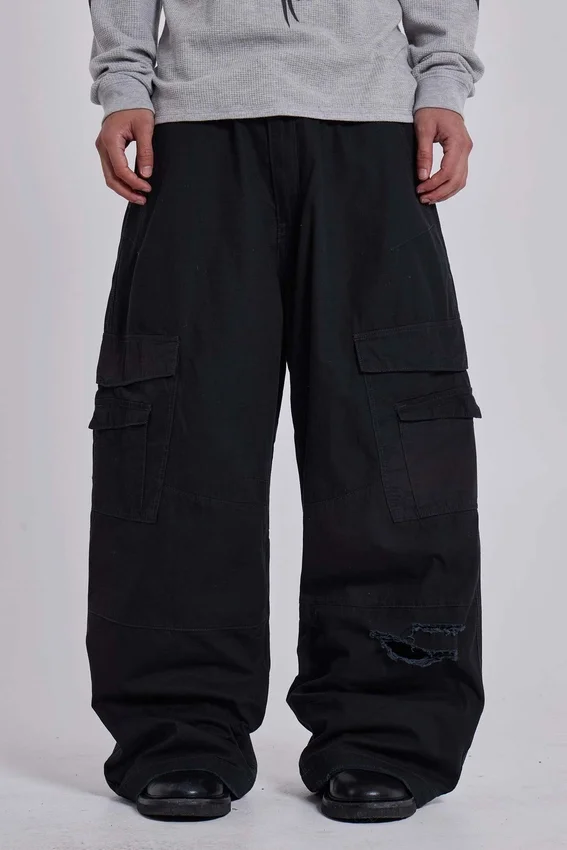 Pantalones cargo Titan negros