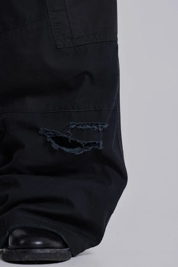 Pantalones cargo Titan negros