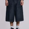 Pantalones cortos Colossus de índigo con pliegues