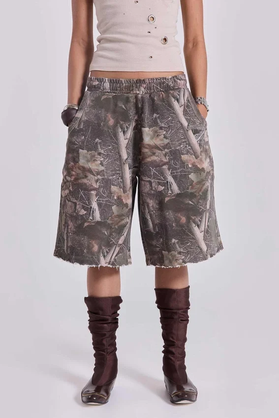 Pantalones cortos de chándal Monster Joggers con estampado de camuflaje Woodland