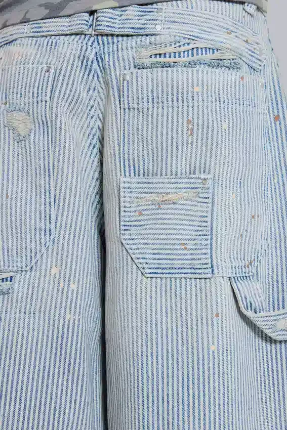 Pantalones cortos de vaquero de carpintero con doble refuerzo en las rodillas y rayas finas