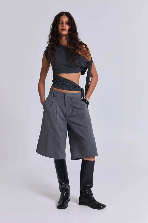 Pantalones cortos grises «Goliath» de corte entallado