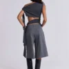 Pantalones cortos grises «Goliath» de corte entallado
