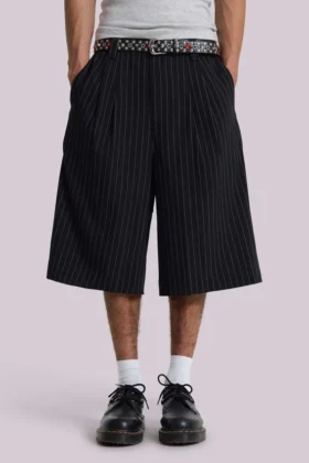 Pantalones cortos holgados Goliath negros a rayas finas