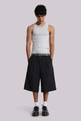 Pantalones cortos holgados Goliath negros a rayas finas