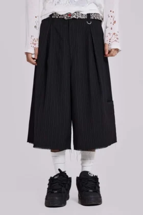 Pantalones cortos holgados «Goliath Shorts» XL a rayas finas negros