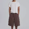 Pantalones cortos holgados tipo Parachute Cargo de paracaídas marrones