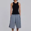 Pantalones cortos jogger «Monster» con rayas deportivas en gris lavado