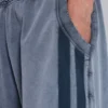 Pantalones cortos jogger «Monster» con rayas deportivas en gris lavado