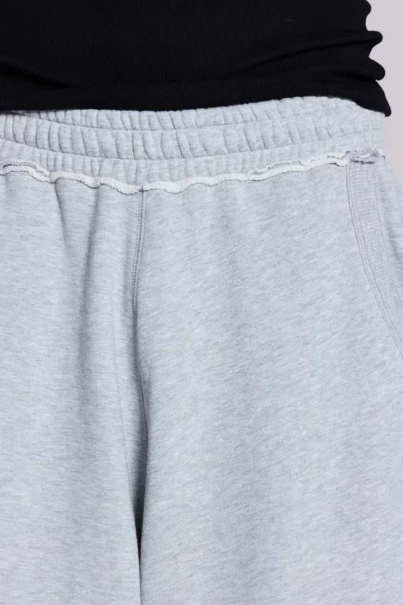 Pantalones cortos Monster de 3/4 en gris jaspeado