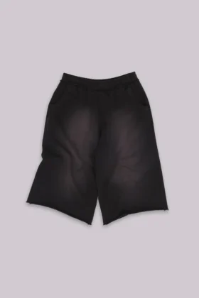 Pantalones cortos Monster de 3/4 en negro desgastado