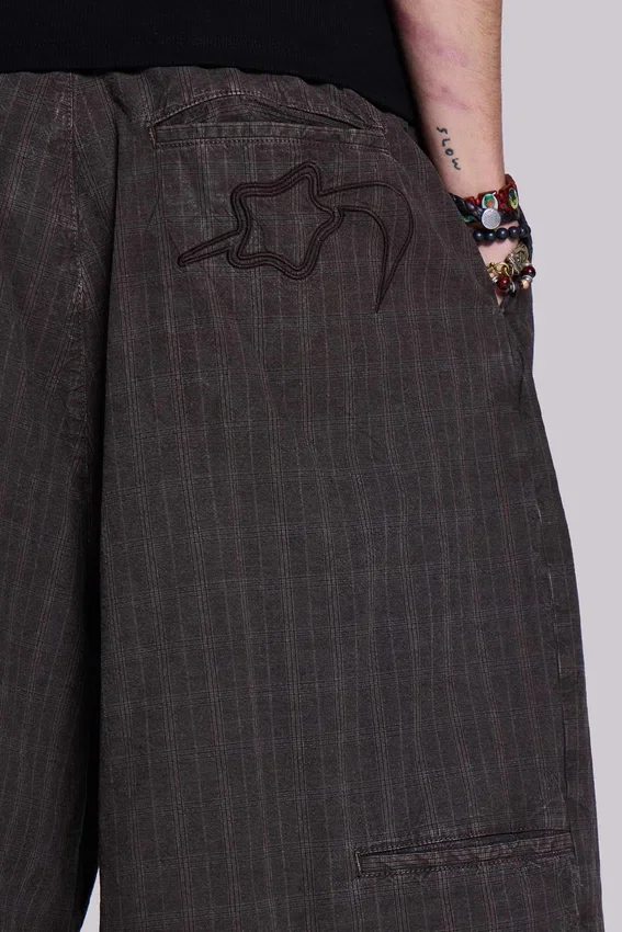 Pantalones cortos vaqueros «Jumbo Jorts» a cuadros marrones
