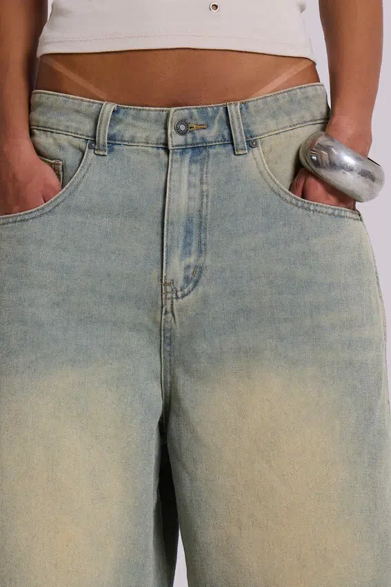 Pantalones cortos vaqueros «Jumbo Jorts» de lavado claro
