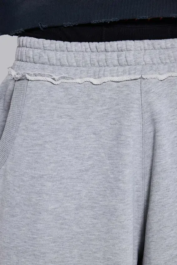 Pantalones de chándal holgados «Monster Joggers» con estampado gótico en gris jaspeado