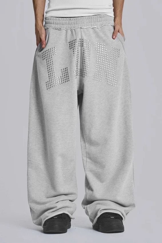 Pantalones de chándal «Monster Joggers» con tachuelas de LDN