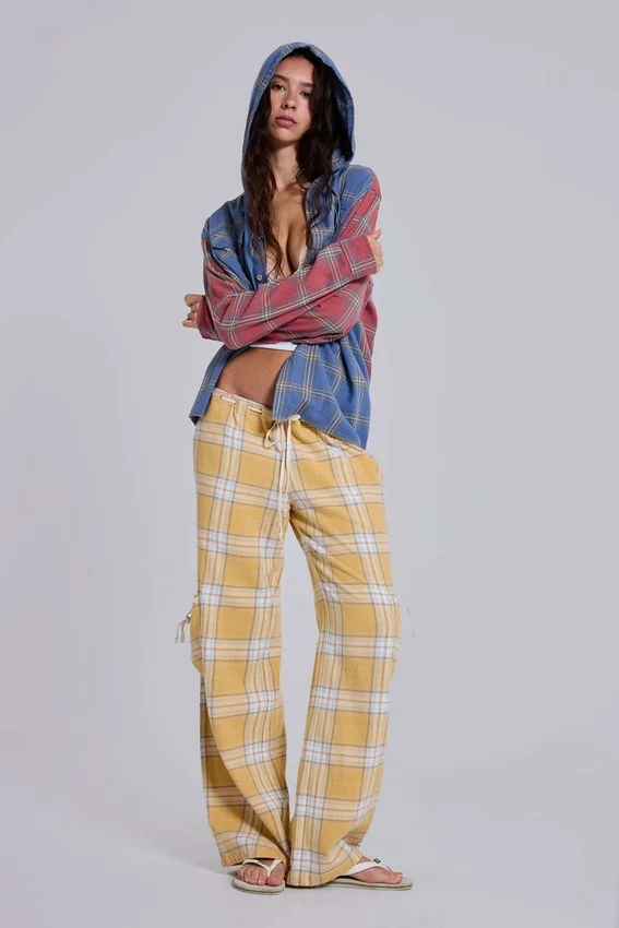 Pantalones de cuadros de talle bajo Vellora