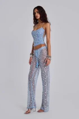 Pantalones de punto con lentejuelas Deva en color cielo