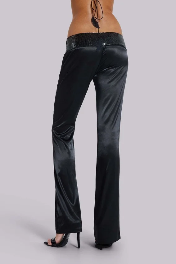 Pantalones de satén «Nivi Chainmail» en negro