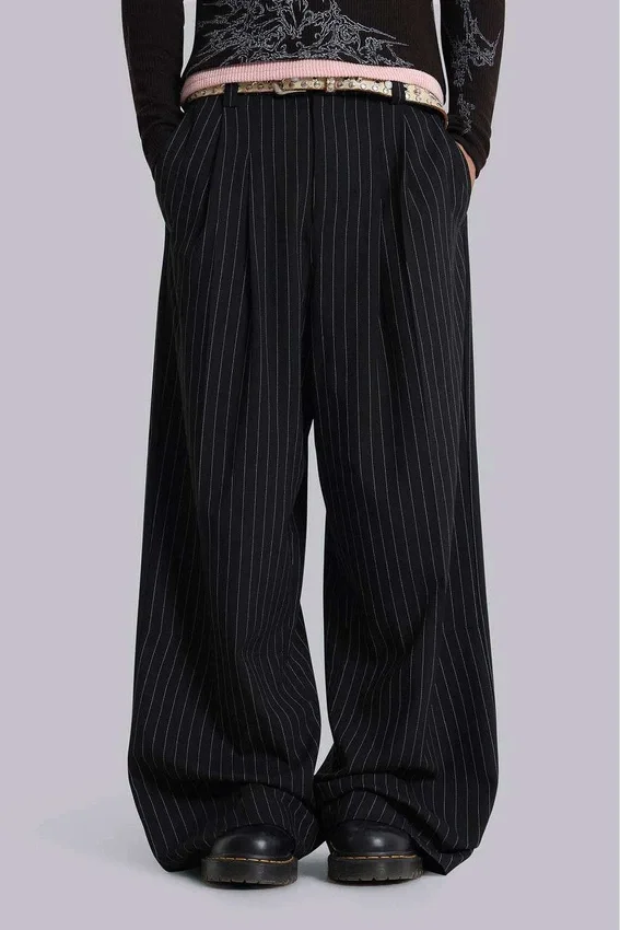 Pantalones de traje Goliath a rayas finas negros