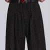 Pantalones de traje Goliath a rayas finas negros