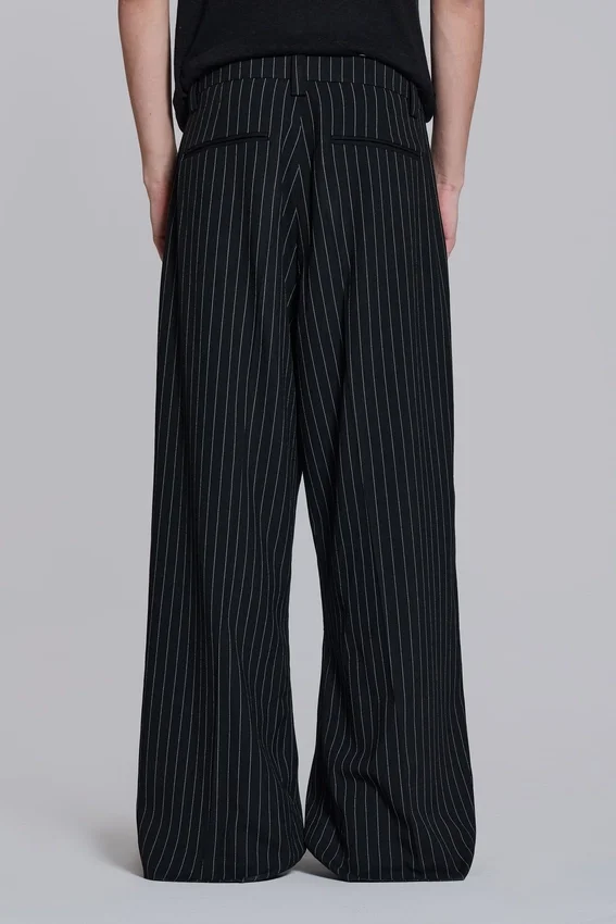 Pantalones de traje Goliath a rayas finas negros