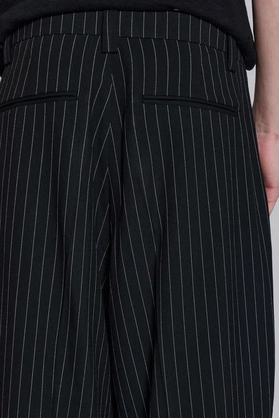 Pantalones de traje Goliath a rayas finas negros
