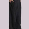 Pantalones de traje Goliath a rayas finas negros