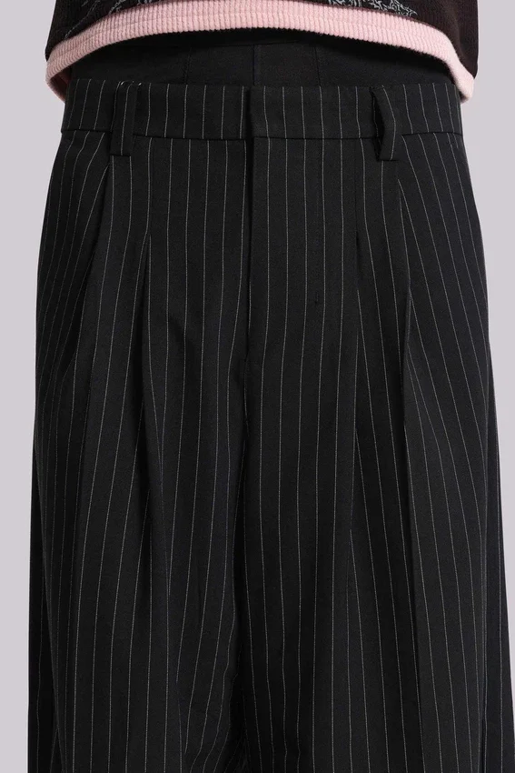 Pantalones de traje Goliath a rayas finas negros