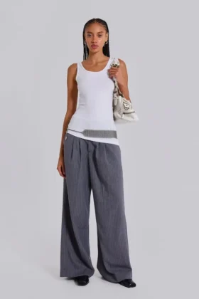 Pantalones de traje Goliath en gris claro a rayas finas