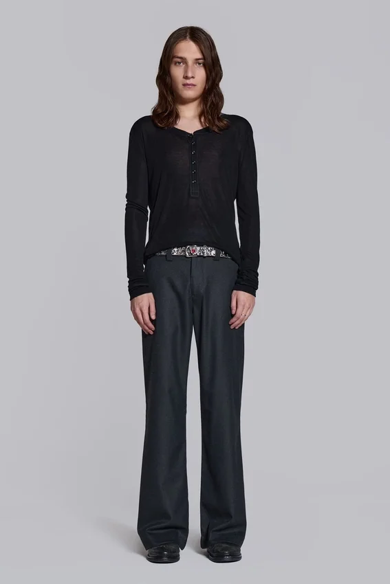 Pantalones de traje rectos con pliegues en gris carbón