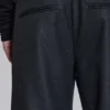 Pantalones de traje rectos con pliegues en gris carbón