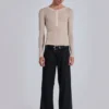 Pantalones de traje rectos con pliegues superpuestos a rayas finas negras