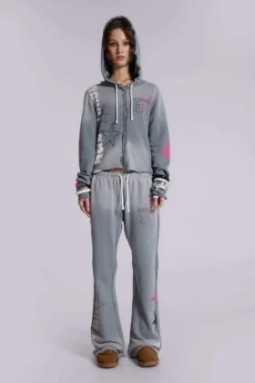 Pantalones jogger holgados de corte acampanado con estampado «Cleo»