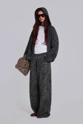 Pantalones Monster Joggers con estampado de leopardo en gris carbón